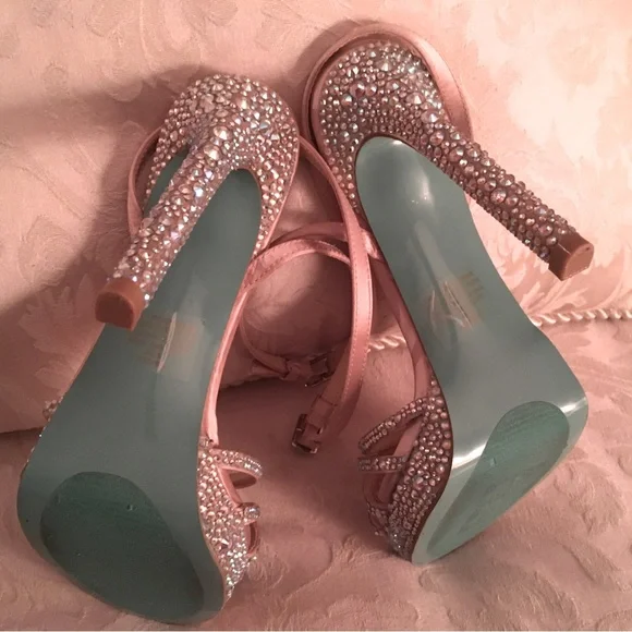 Betsey Johnson Aden Champagne Rhinestone Embellished ๐Ankle Strap Platform 6.5 - Picture 6 of 9